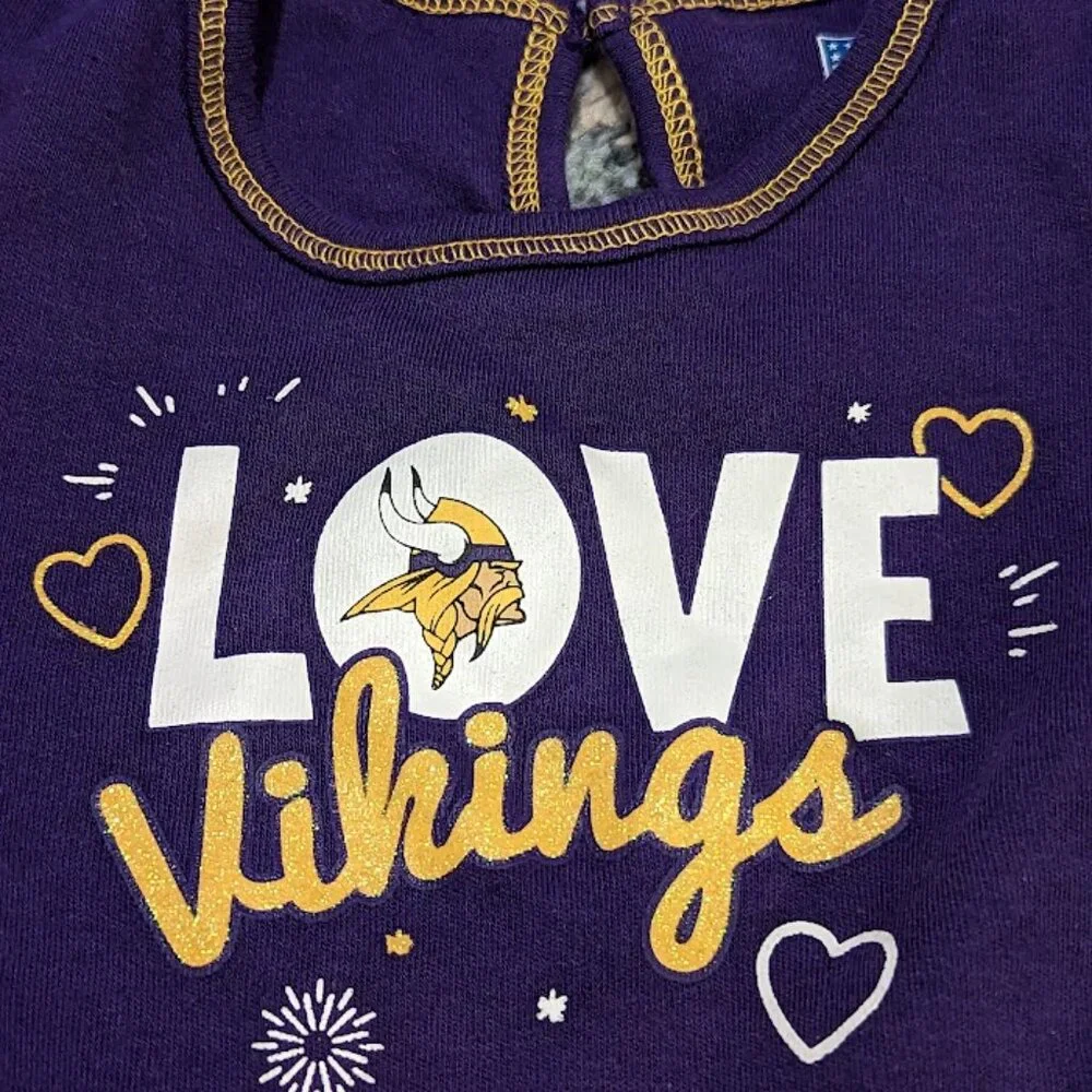 Baby Onesie NFL Minnesota Vikings love purple and yellow size 6-9 months